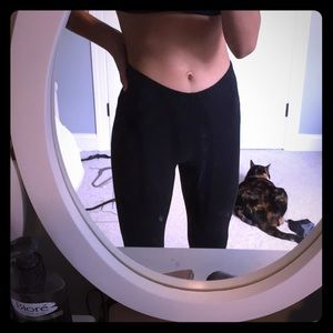 Black Aeropostale leggings